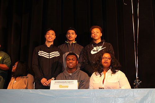 Bulldogs sign with colleges